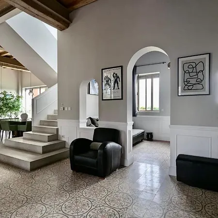 Chateau Au Milieu Du Vignoble Avec Piscine A 10 Mn Des Plages Feriehus Cabestany