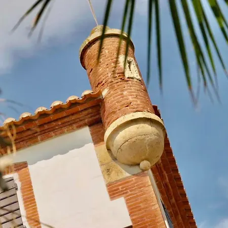 Chateau Au Milieu Du Vignoble Avec Piscine A 10 Mn Des Plages *